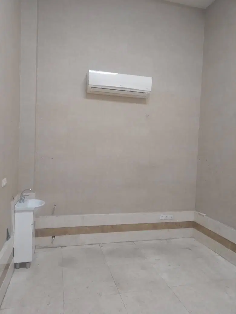 ۱۵متر همکف پاساژ باپارکینگ