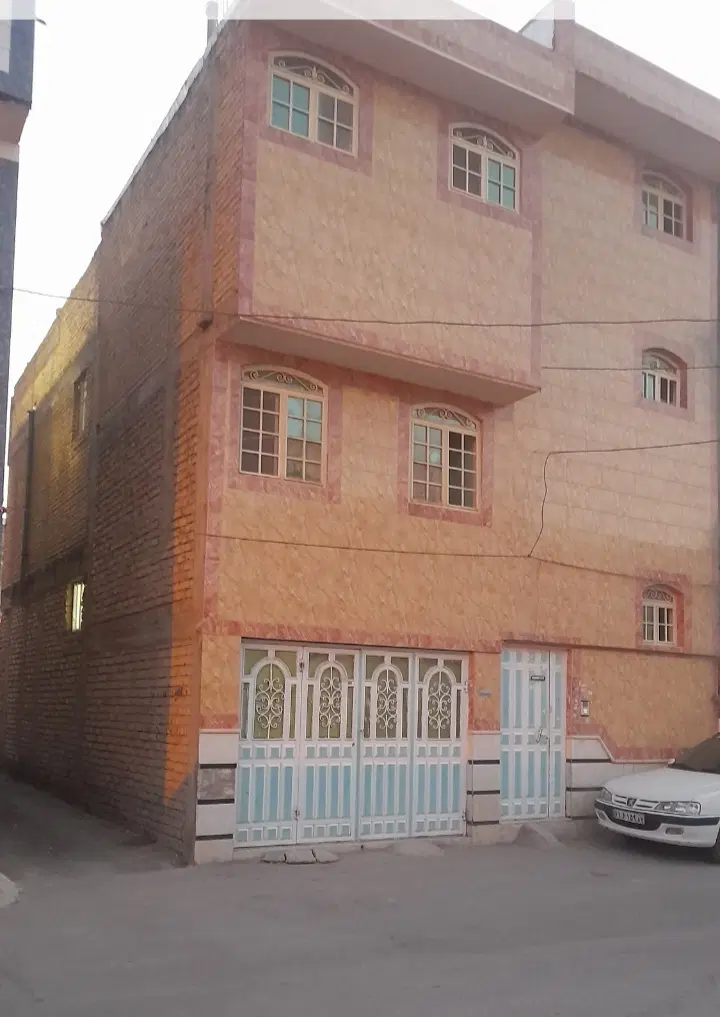 با سلام منزل طبقه دوم مرودشت سی متری چمران