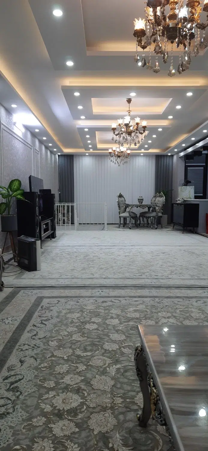آپارتمان ۱۶۵ متری نرجس