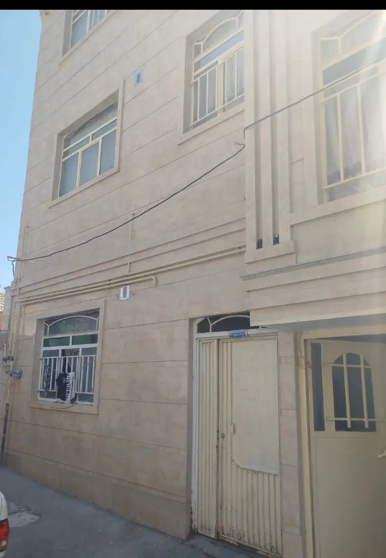 فرصت استثنایی_فروش فوری خانه سه طبقه