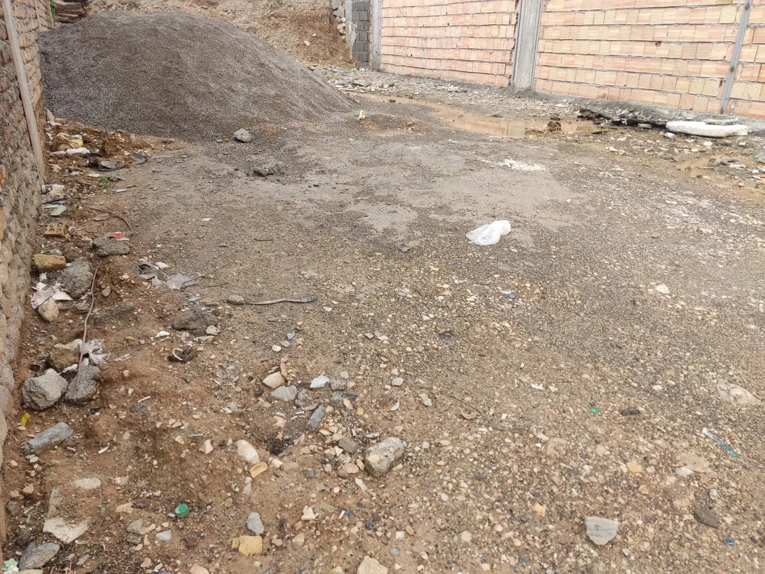۱۲۱مترزمین روبروکلانتری سرطاف