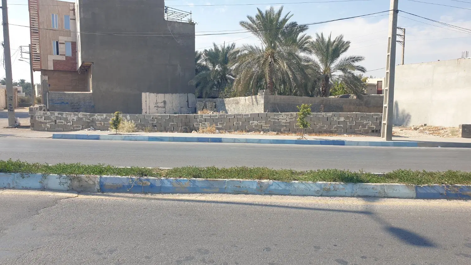 زمین تجاری سند تک برگ سر دونبش مناسب برا سازنده