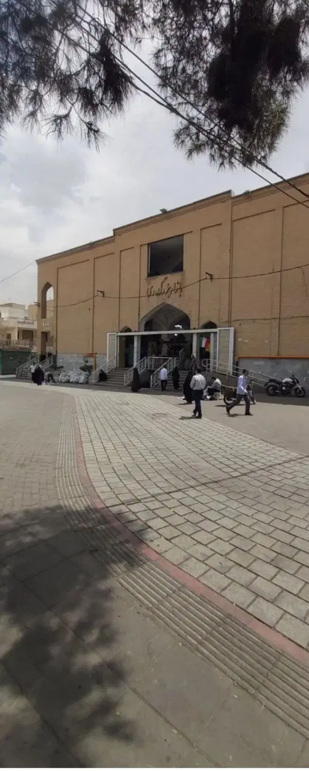 مغازه بازاربزرگ ری