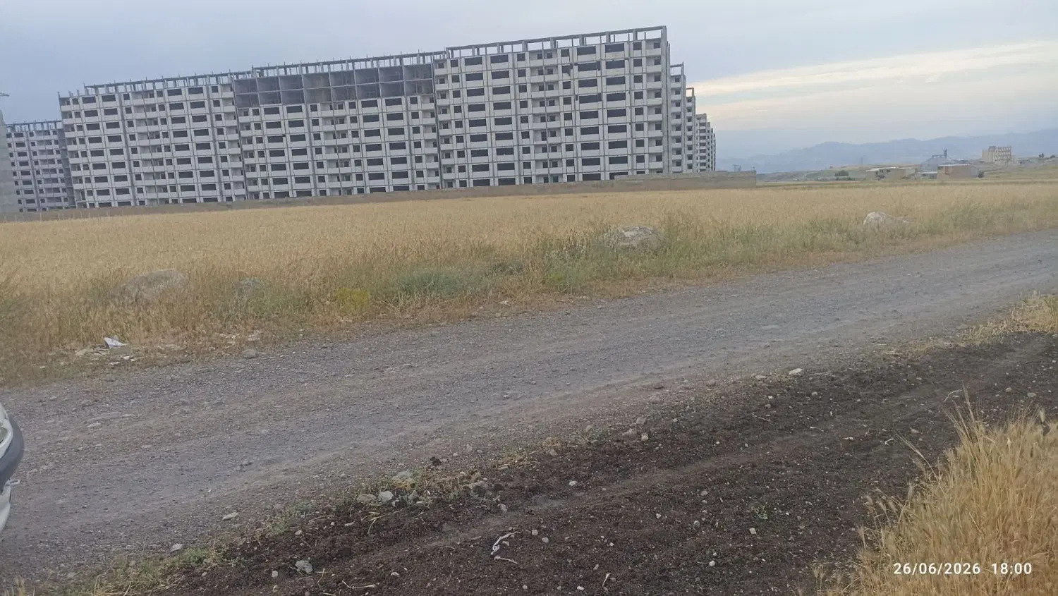 زمین در ۱۶متری مسکن ملی