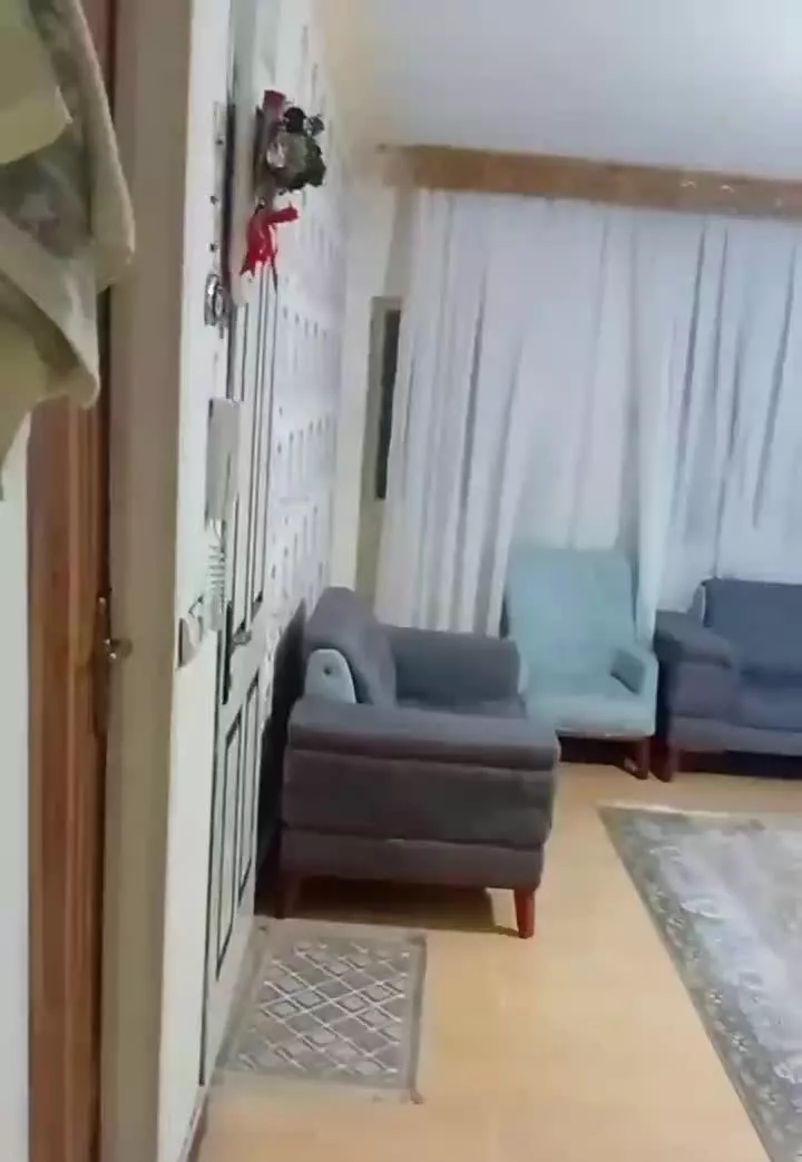 واحد مسکونی طبقه ی اول .سه واحدی