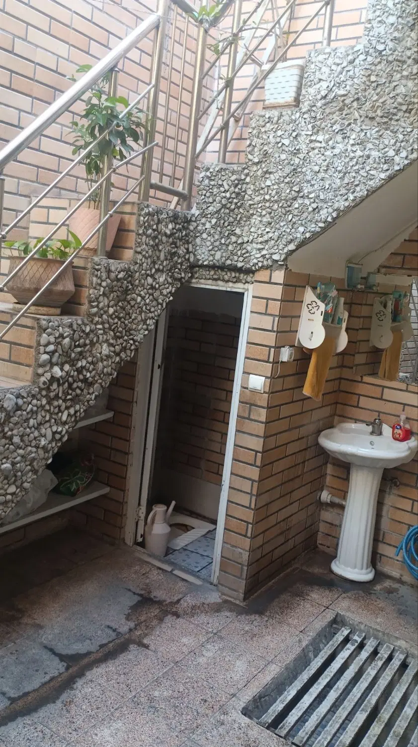 خانه مستقلاتی دربستی دوطبقه