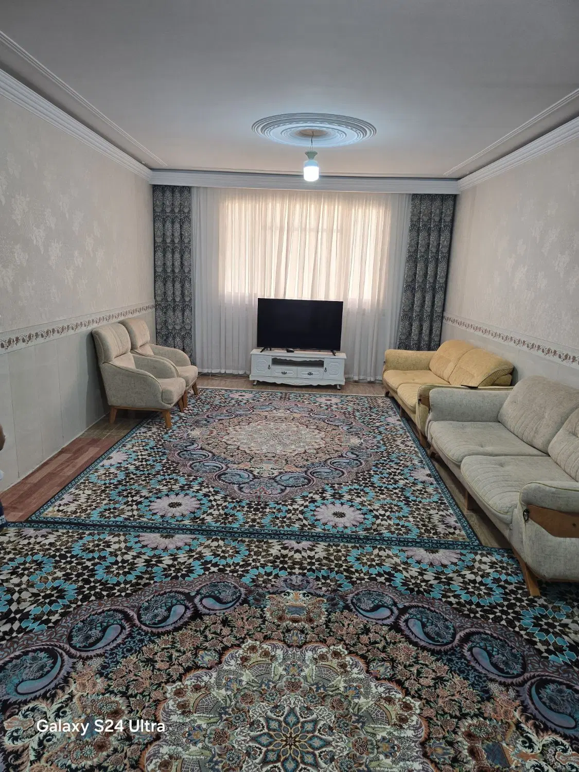 واحد 100 متری در کوچه 10 متری عباسی
