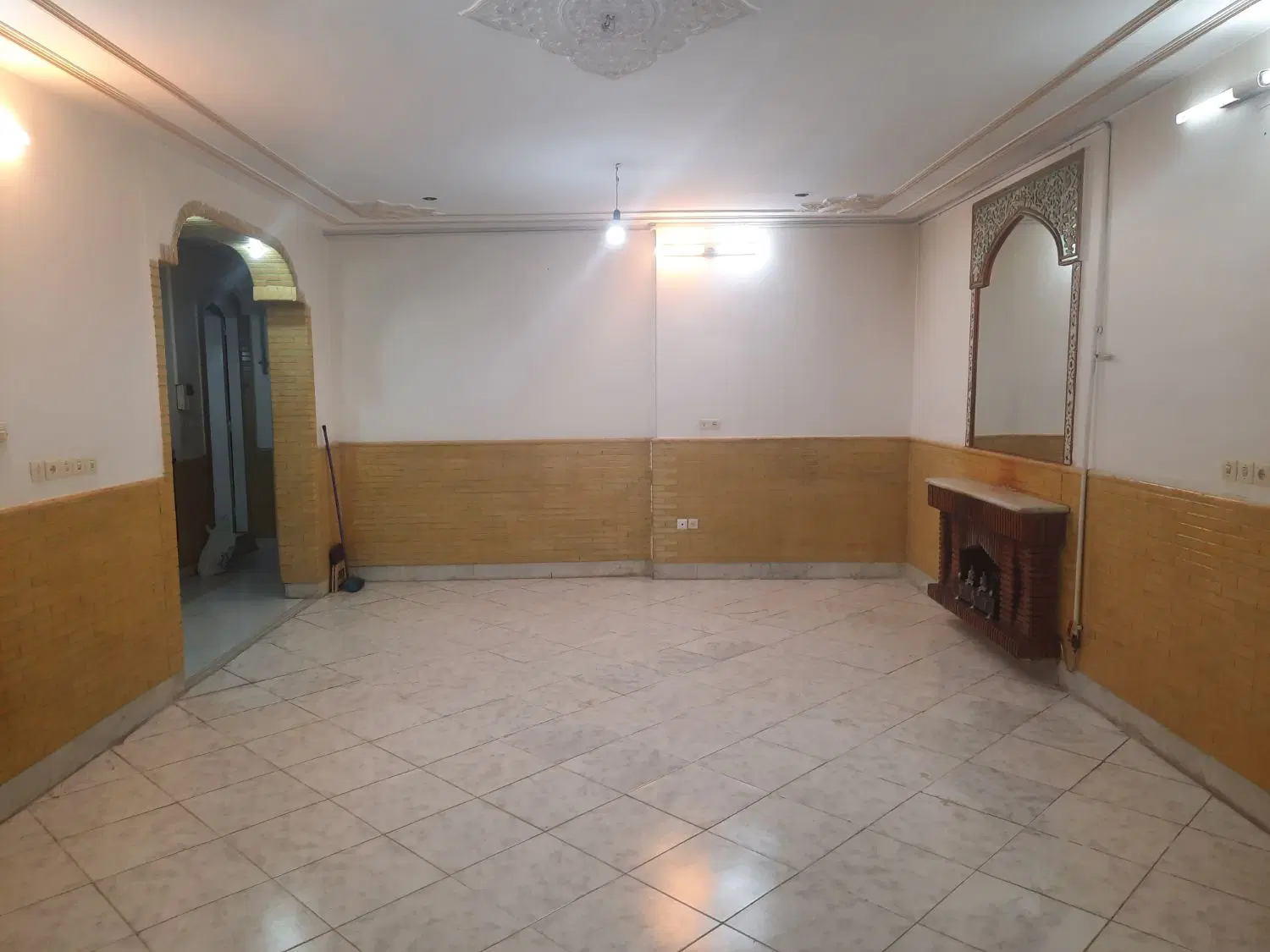 واحد۹۳متری ۲خواب نزدیک م مفید