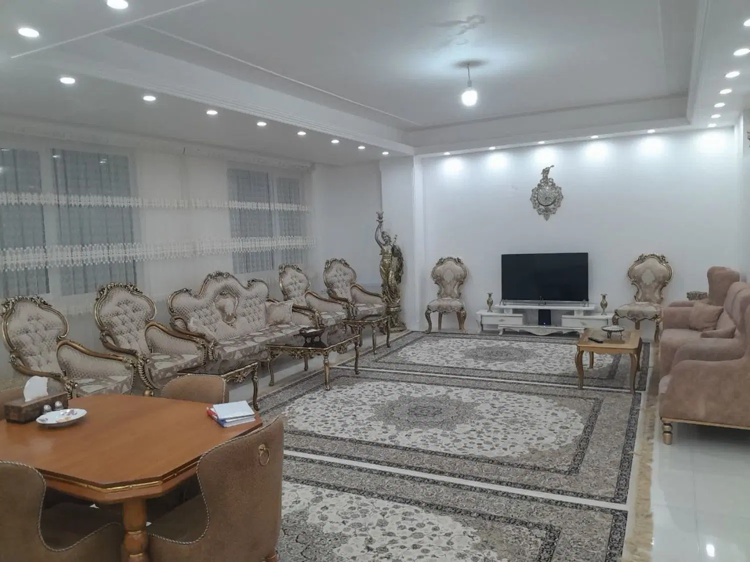 آپارتمان 180 متری تک واحدی سند تک برگ 3 خواب