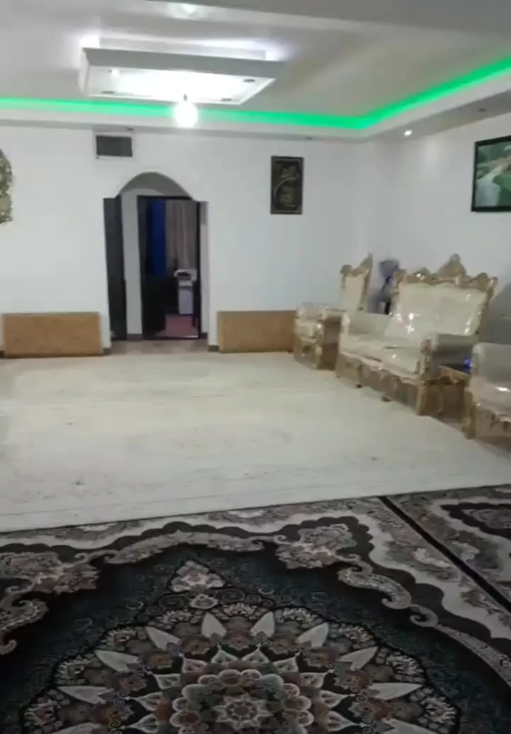 فروش واحد ۱۲۷ متری فول امکانات