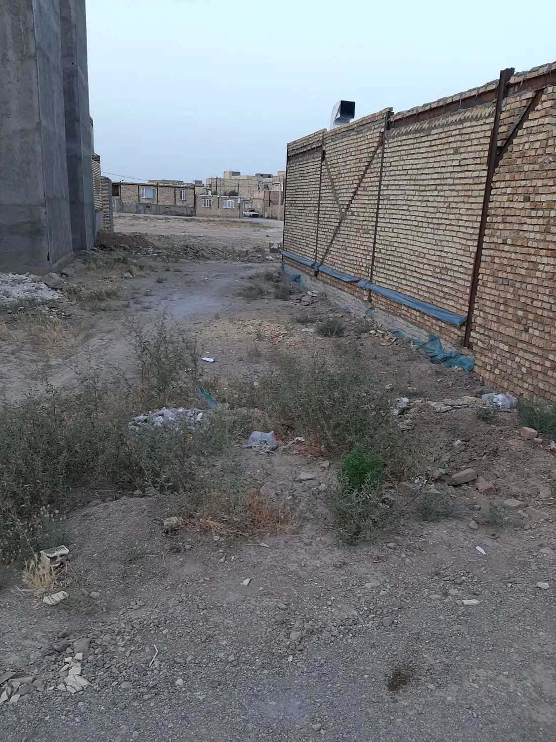 زمین مسکونی ۱۵۰ متر در تاکستان