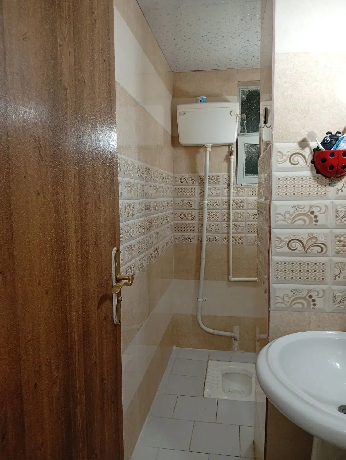 آپارتمان سه خوابه طبقه دوم