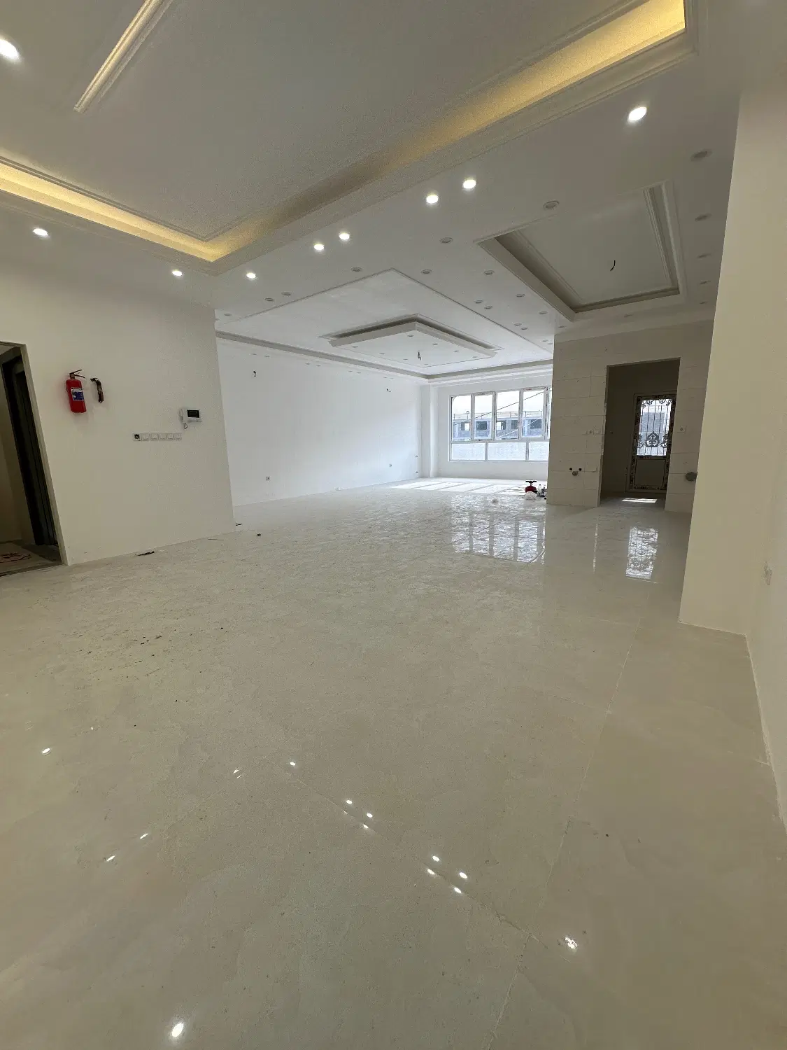 اپارتمان ۱۳۵ متری بر خیابان کریمی
