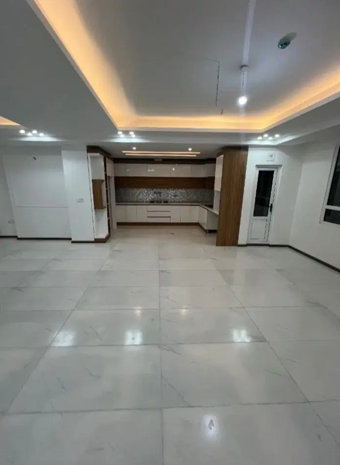 ۱۸۵ متر_مرکز شهر
