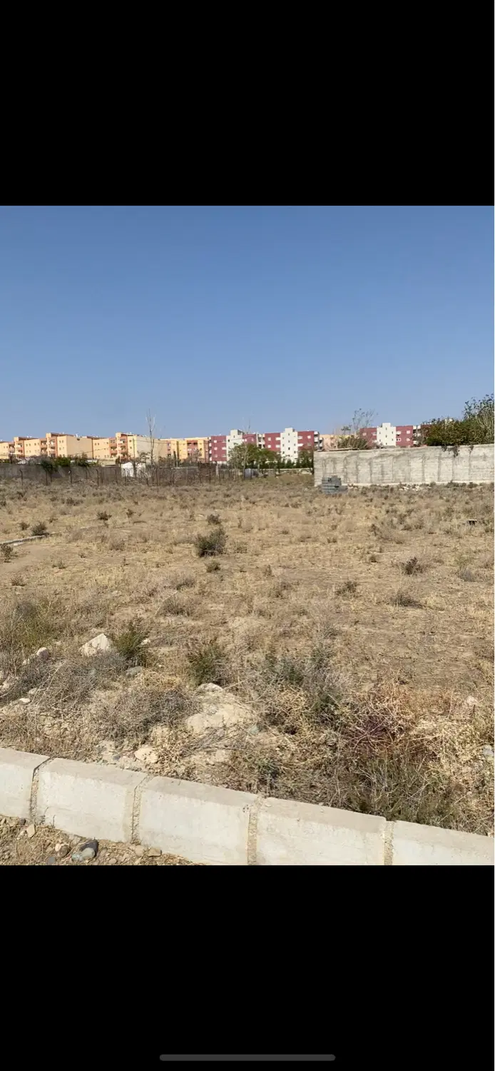 زمین واقع در شهرک بهاران
