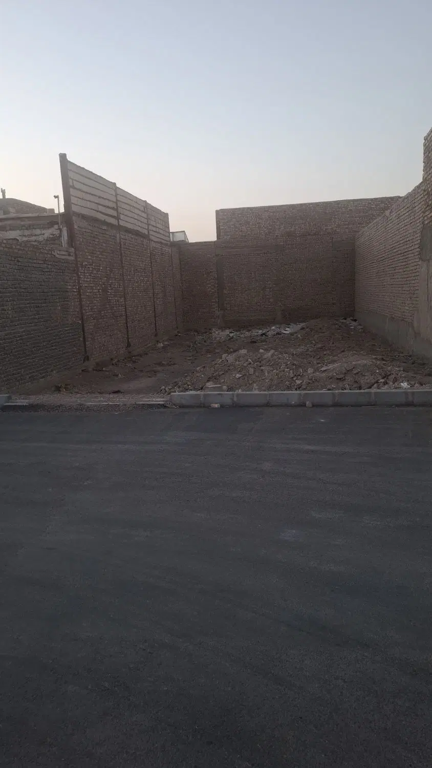 زمین  امام خمینی ۶۸