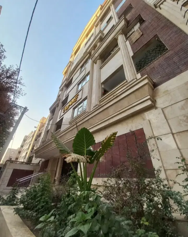 واحد ۶۸ متری شاهد خوش نقشه
