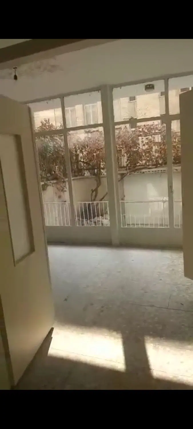 خانه مستغلات حیاط دار ۱۵۰متری
