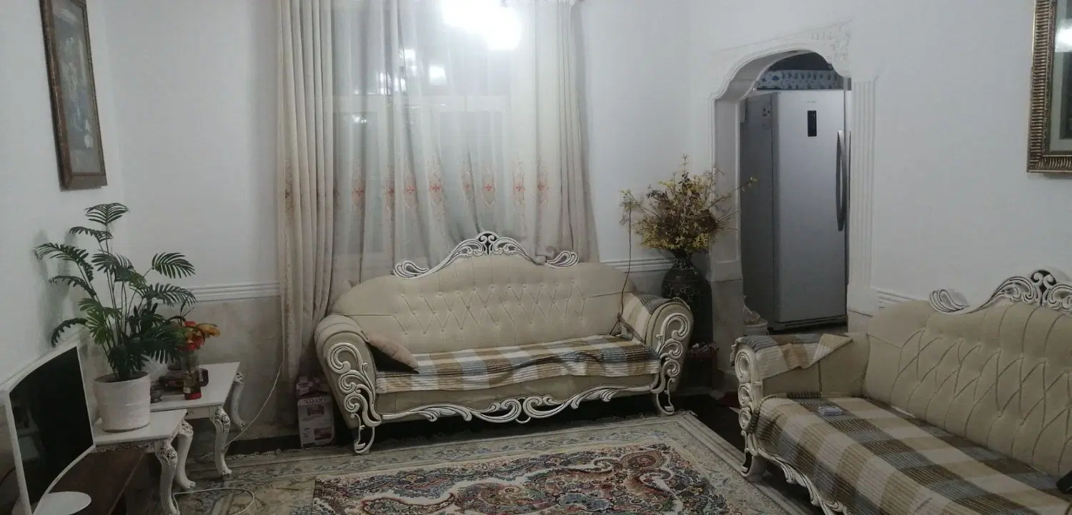 ویلایی سه خواب  با مغازه ۳۰ متری