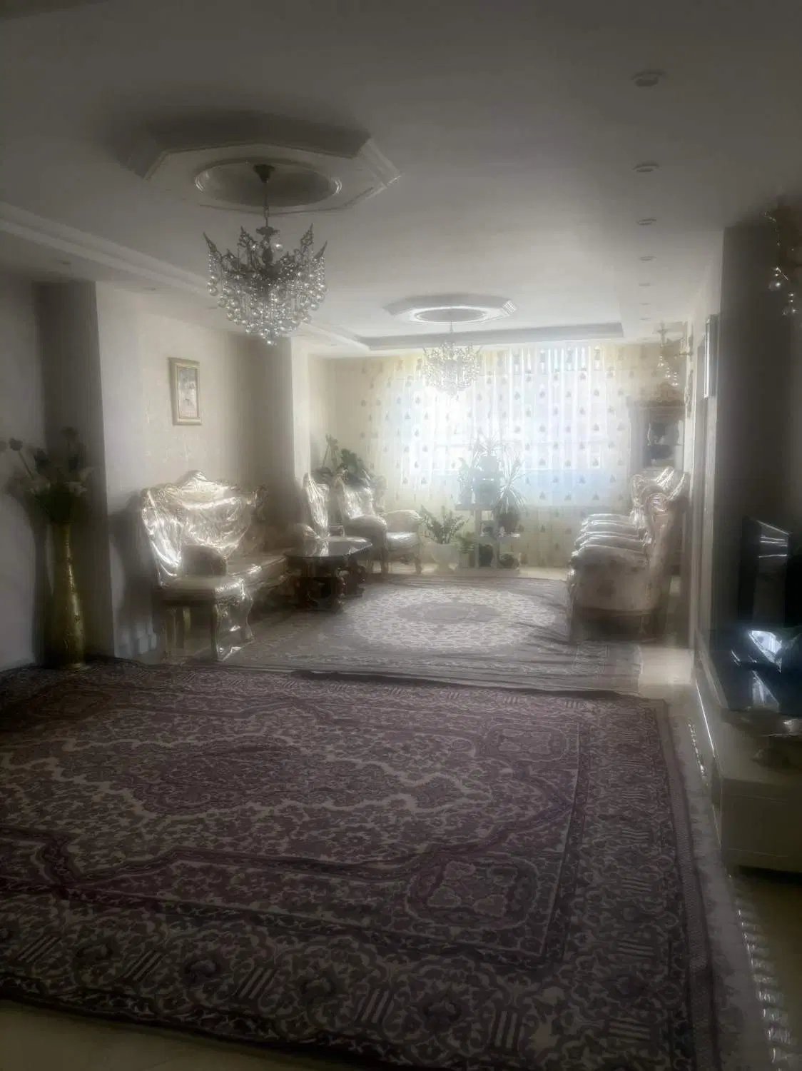آپارتمان سه خواب جنوبی غربی مرکز شهر