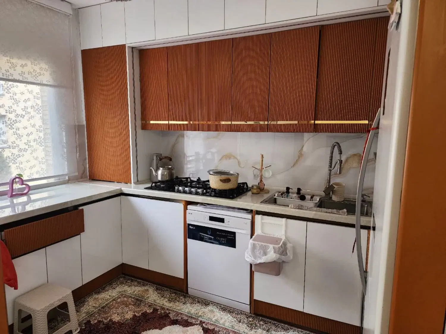 آپارتمان سه خواب مجتمع غدیر