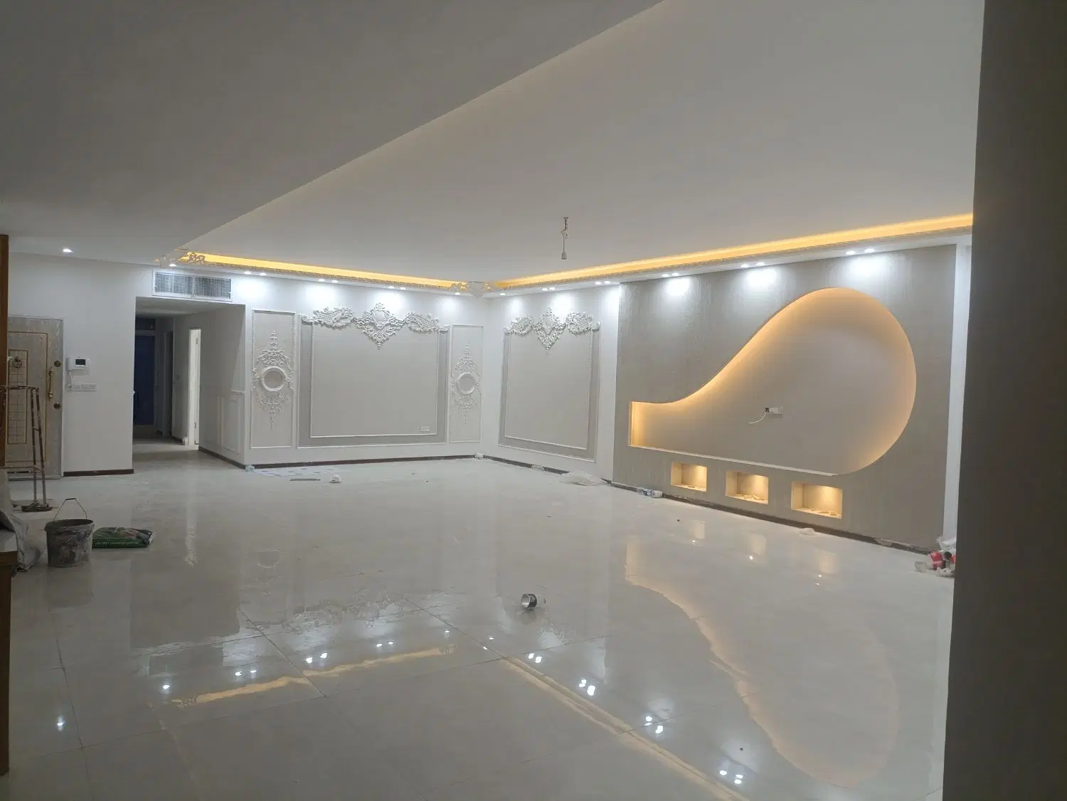 واحد۲۷۰متری اکازیون چهارابرق طبرسی متری۹۷