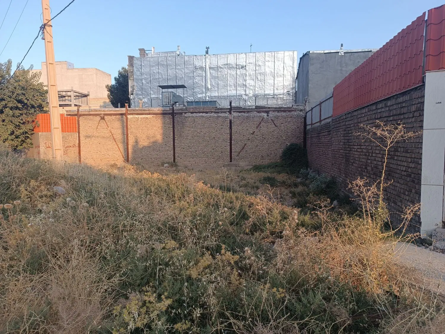زمین گلدشت شرقی
