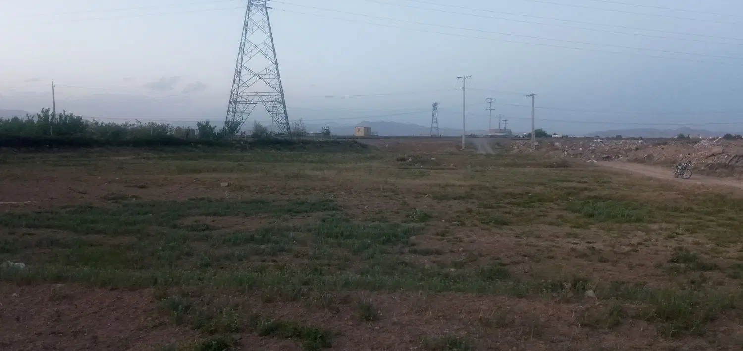 زمین فروشی