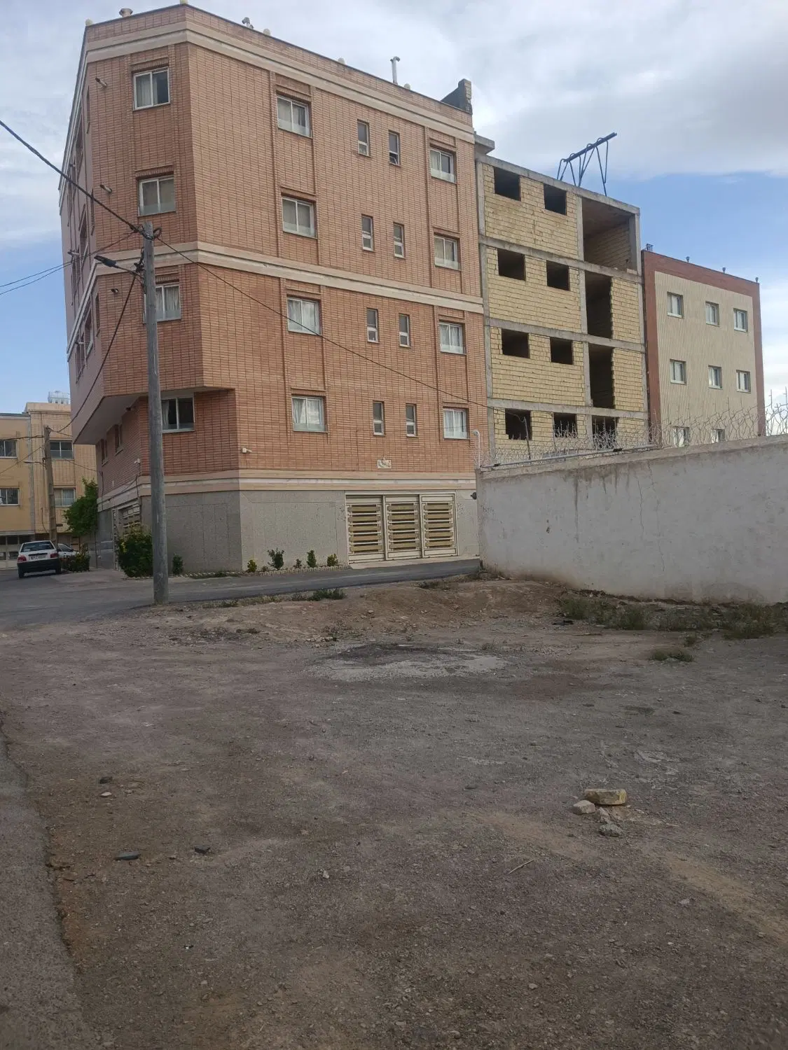 زمین مسکونی220 متری دو نبش توافقی