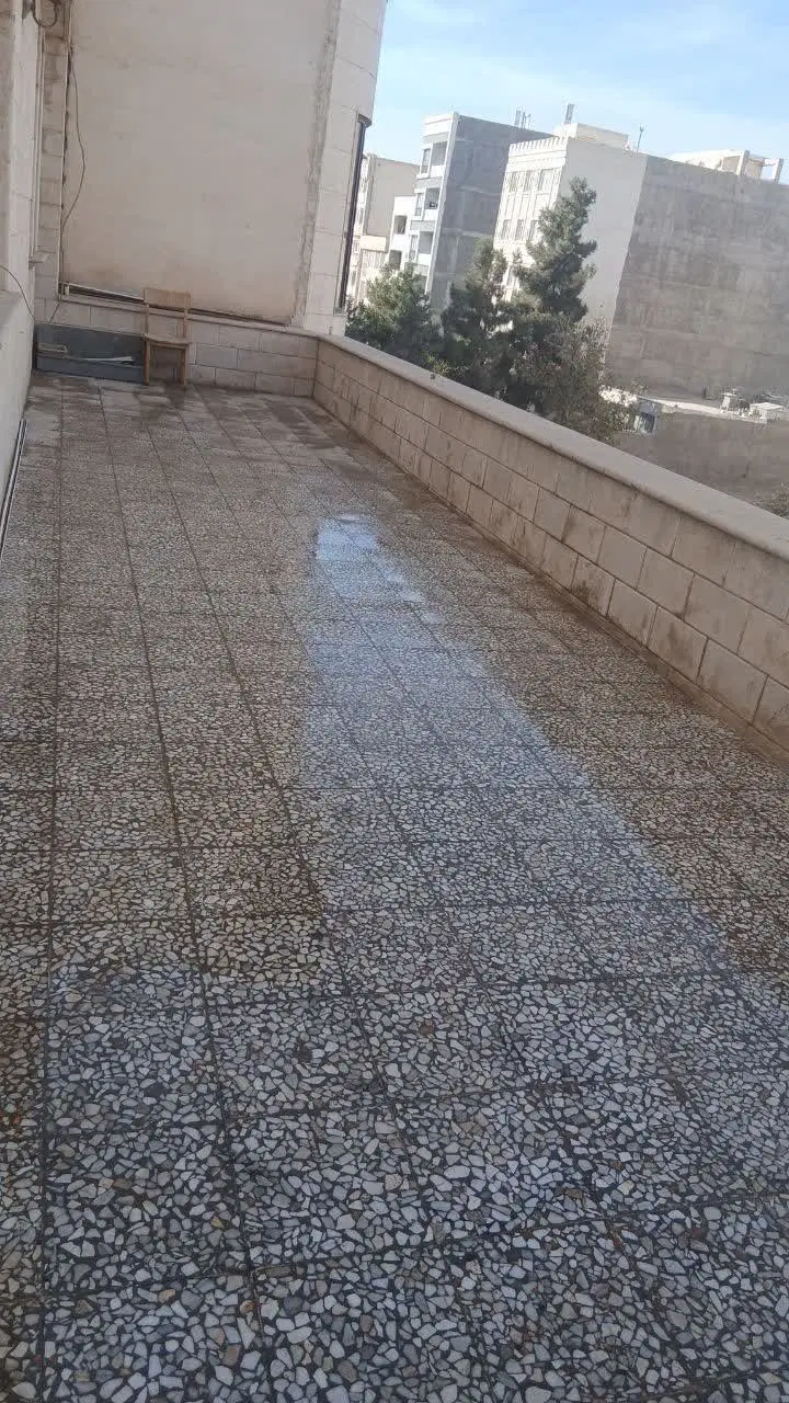 ۹۶ متر ۲ خوابه _ رو به نما _  سرتاسر نورگیر