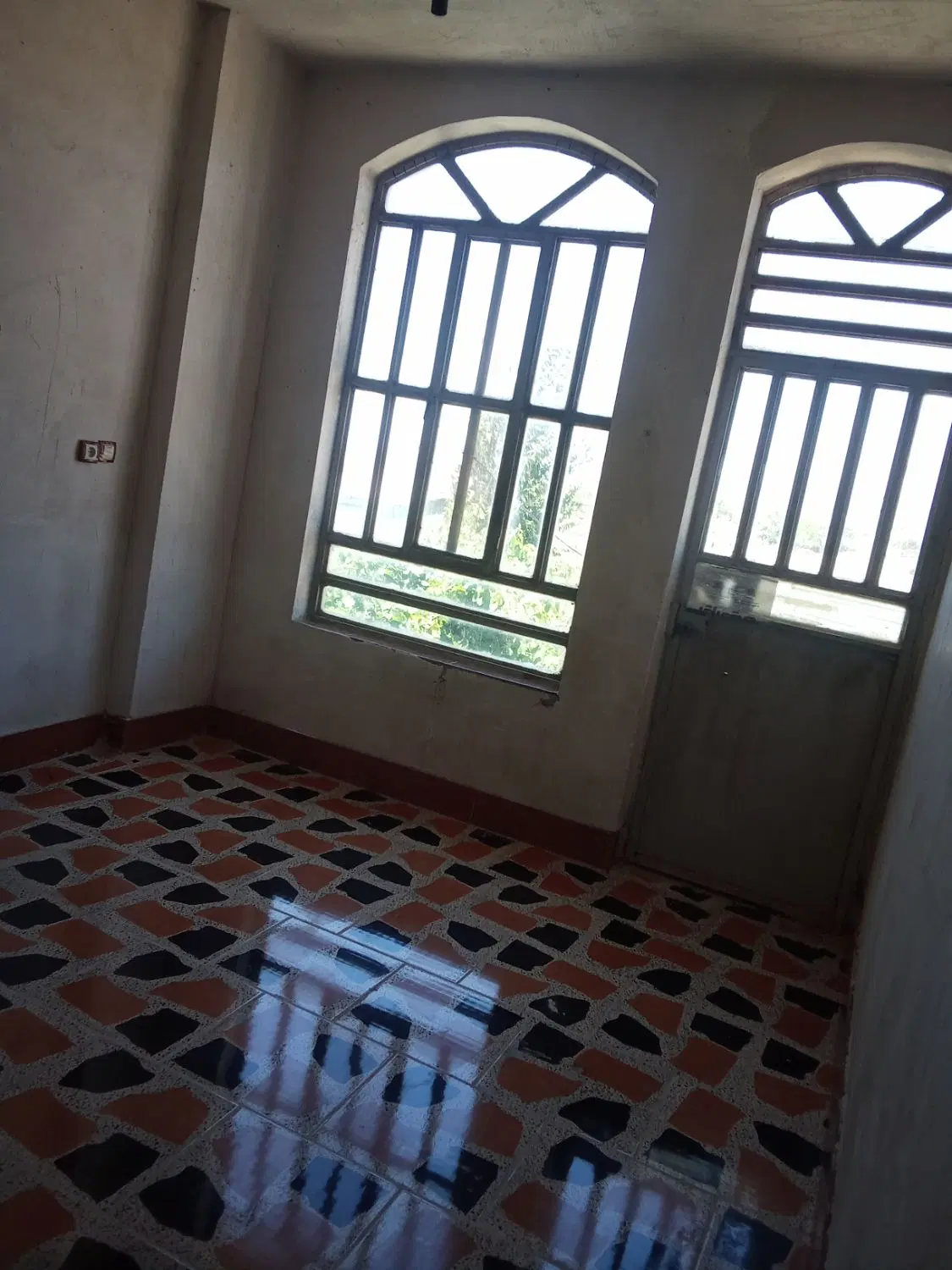 خانه اجاره ای در شرف اباد (تخلیه شده)