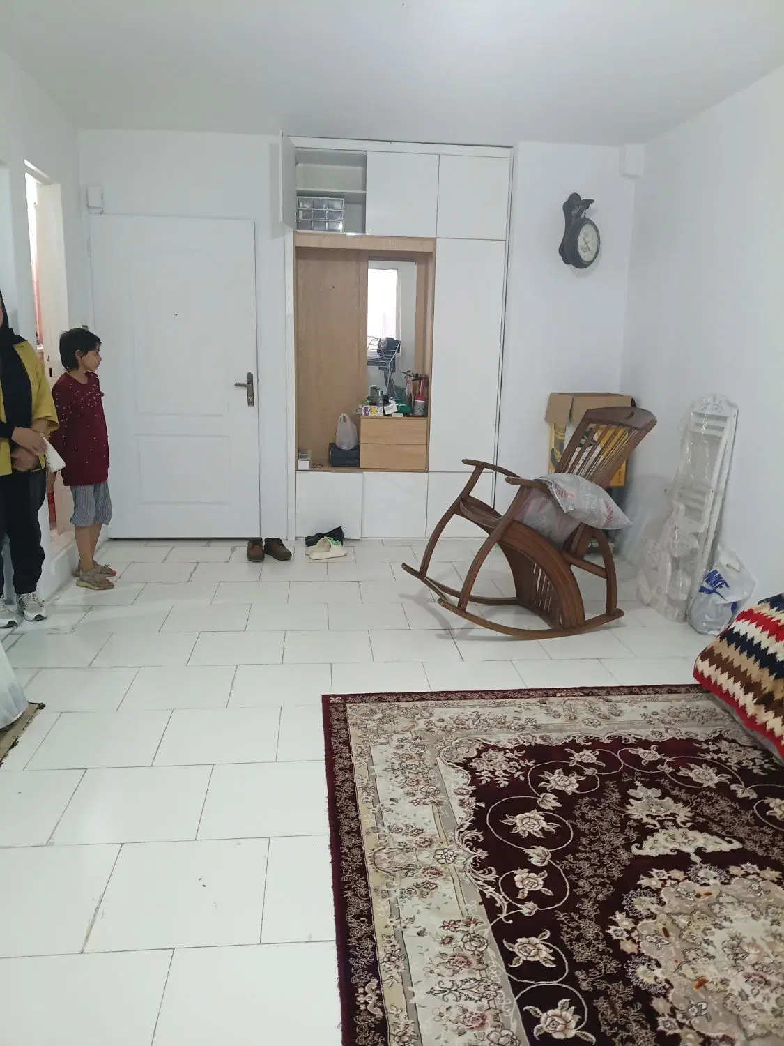 آپارتمان ۶۰ متری شقایق شرقی