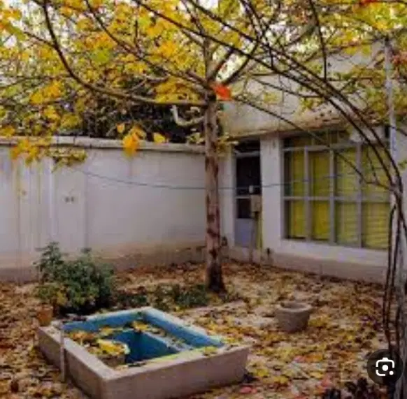 . منزل ویلایی
