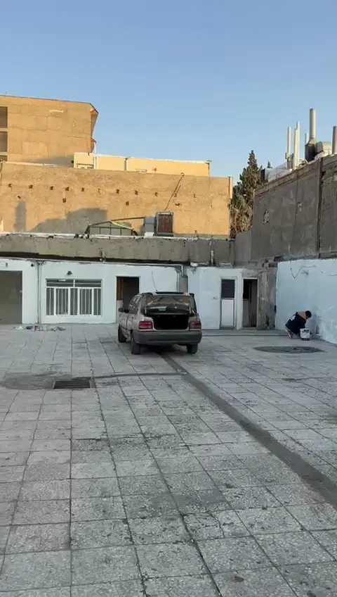 ۴۰۰متر چهار دیواری تجاری
