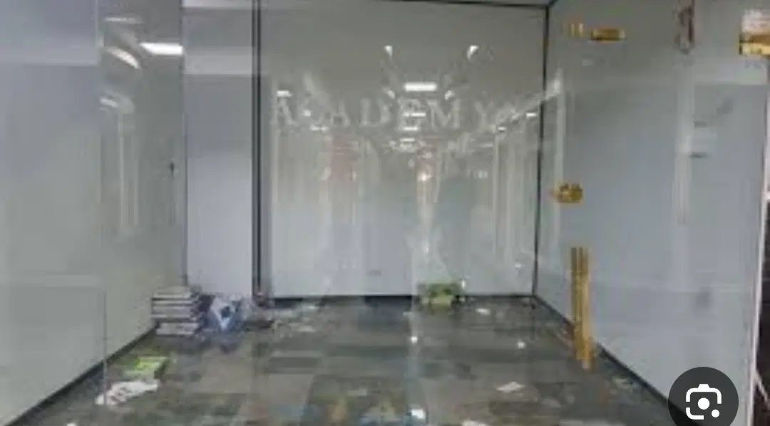 فروش مغازه در پاساژ هستی واقع در مرکز شهر