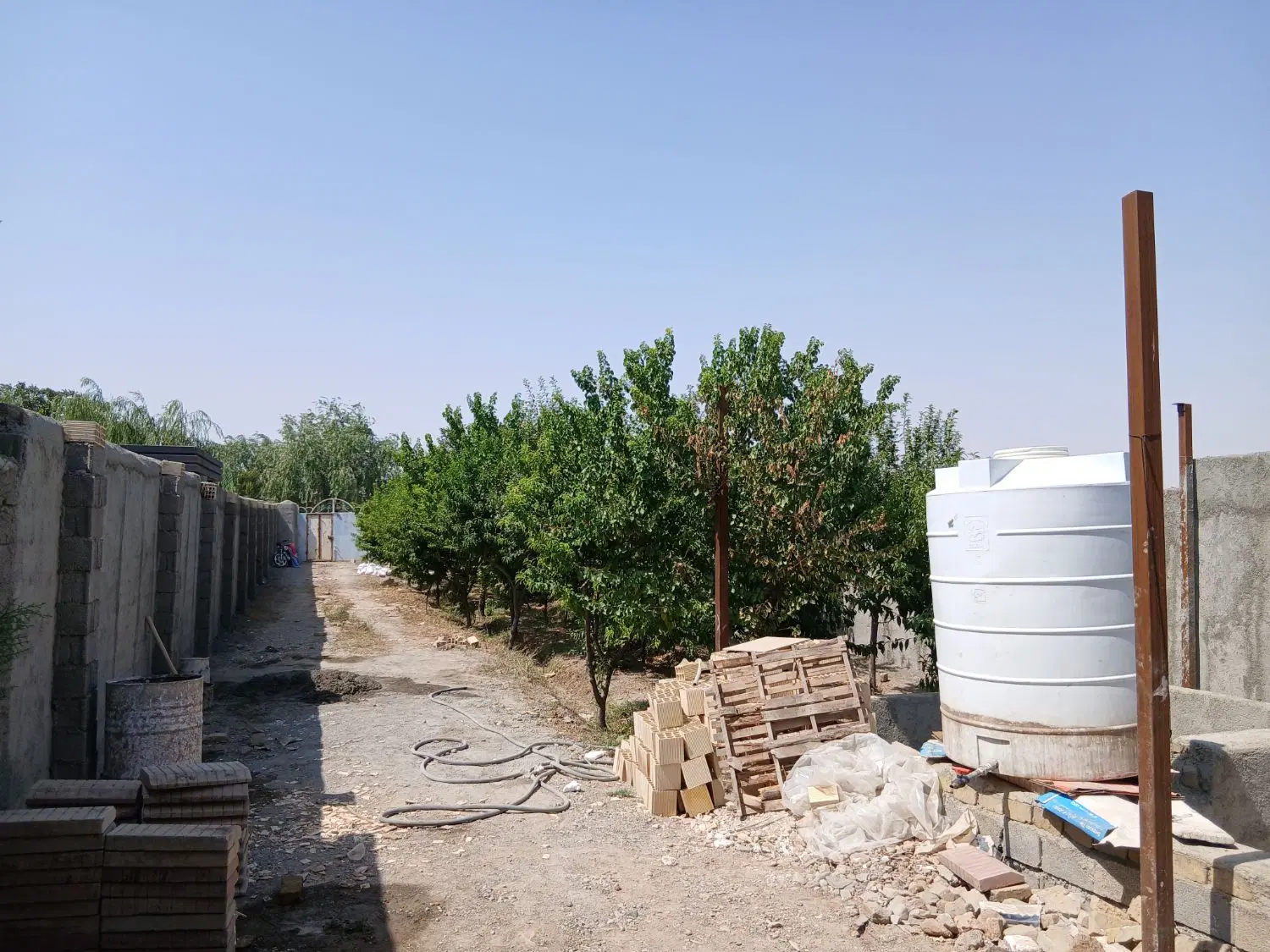 باغچه ۵۸۰متر