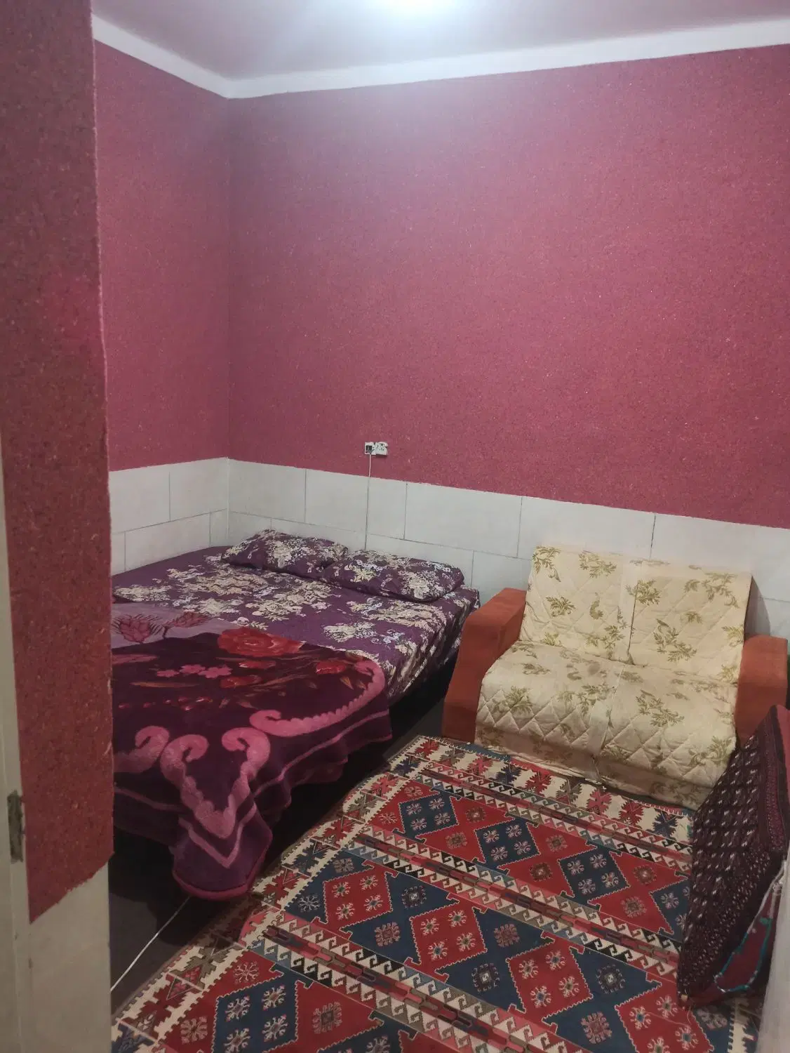 آپارتمان دوخوابه در قلب شهر نزدیک به اماکن تاریخی