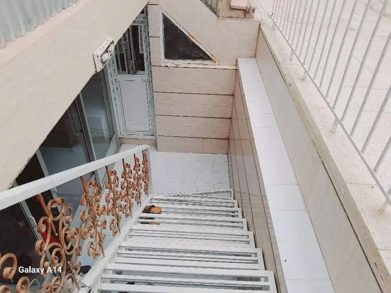 خانه فروشی در جی شرقی گورت