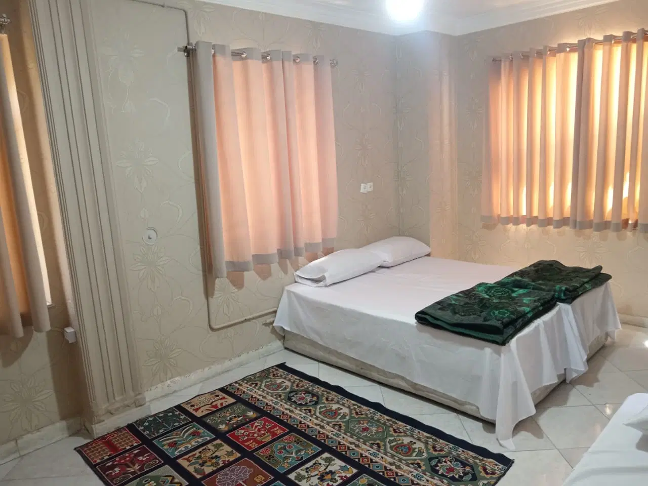 مسافر خانه روزانه وهفتگی وماهانه