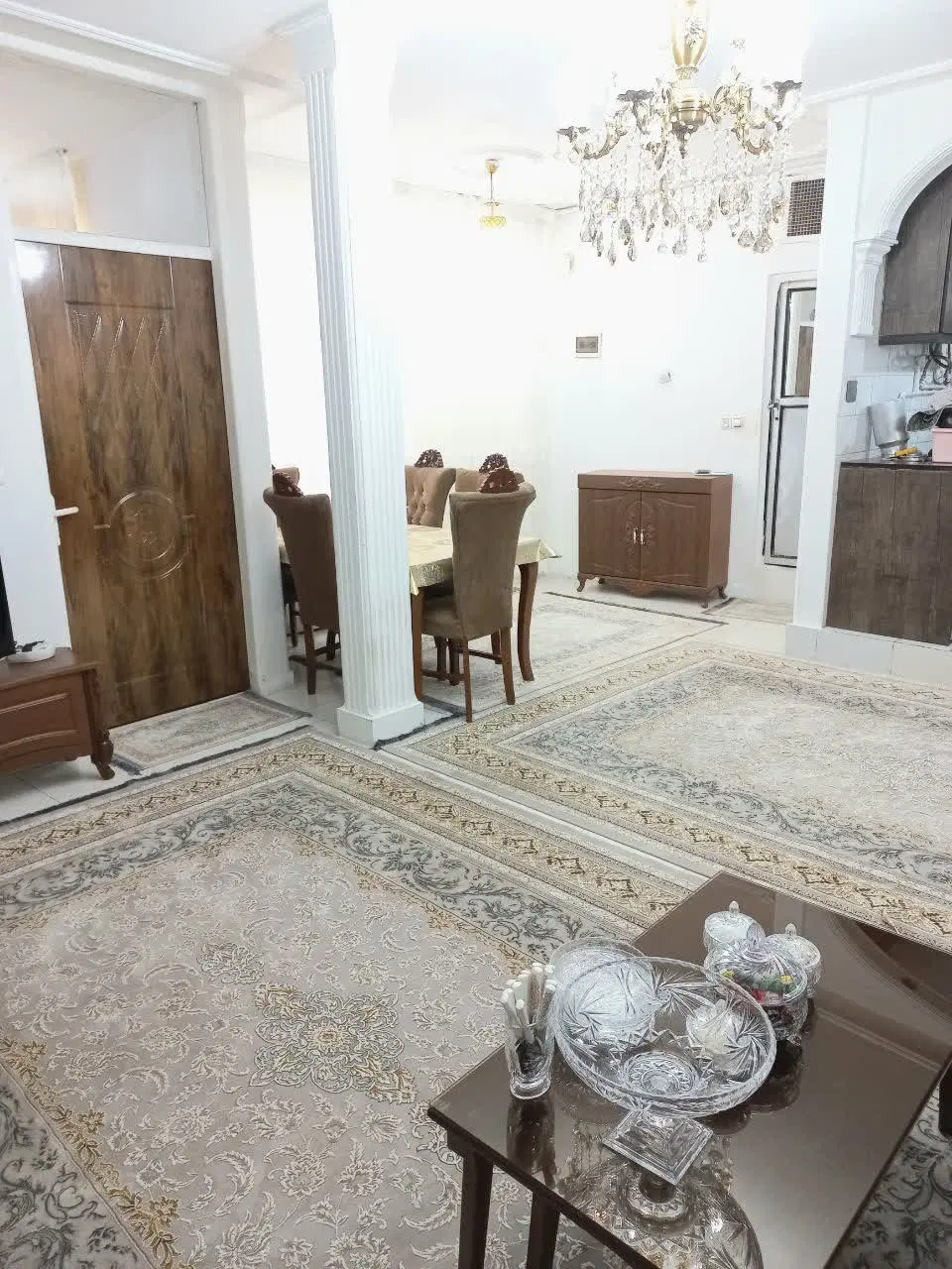 خانه ویلایی۶۵متری دربست در۲طبقه(تخلیه)فلکه پنجم