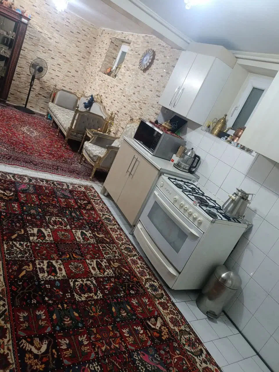 ملک کلنگی بازسازی شده کاملا قابل سکونت