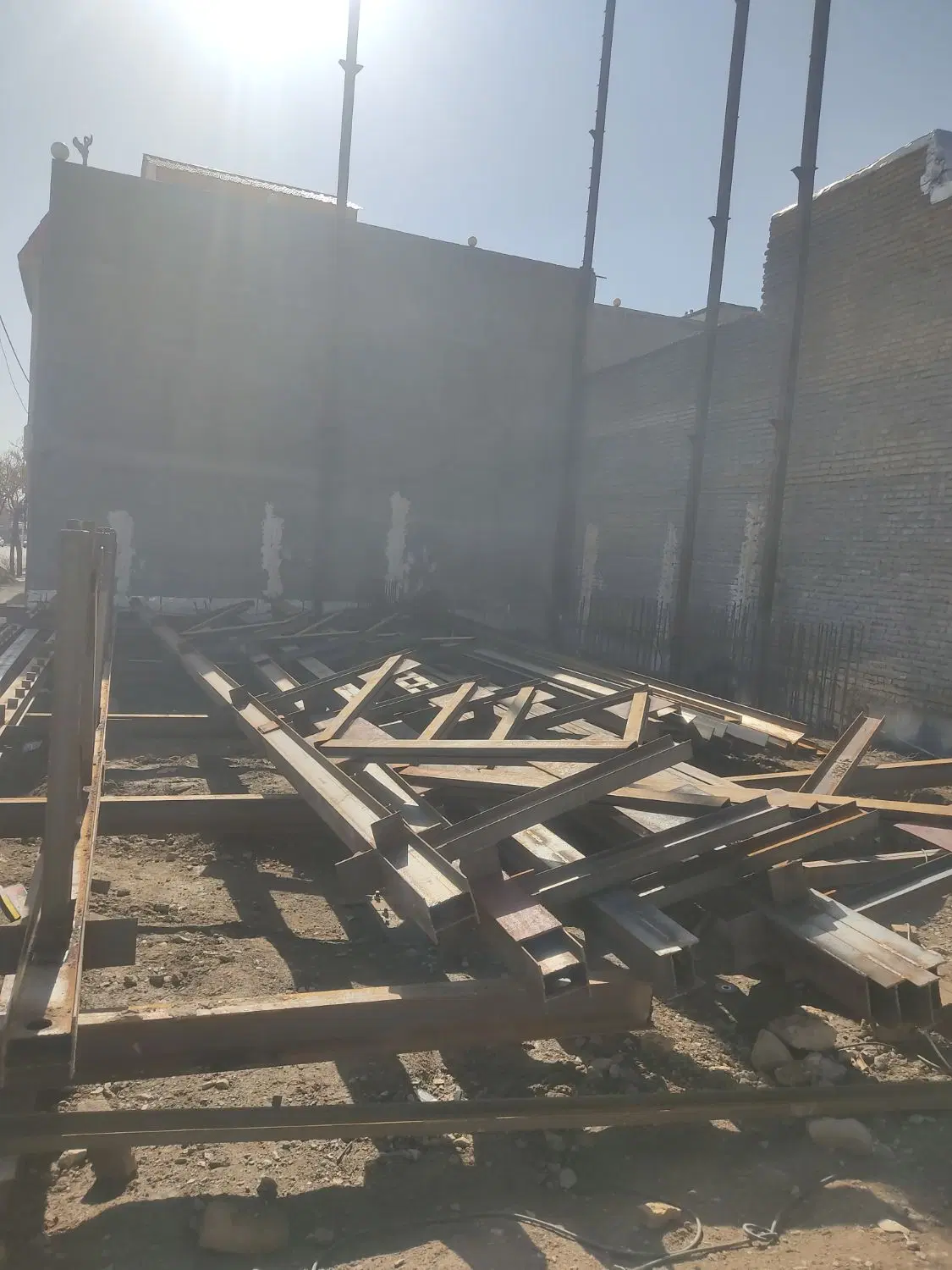 فروش مغازه با ارتفاع سقف ۵متر