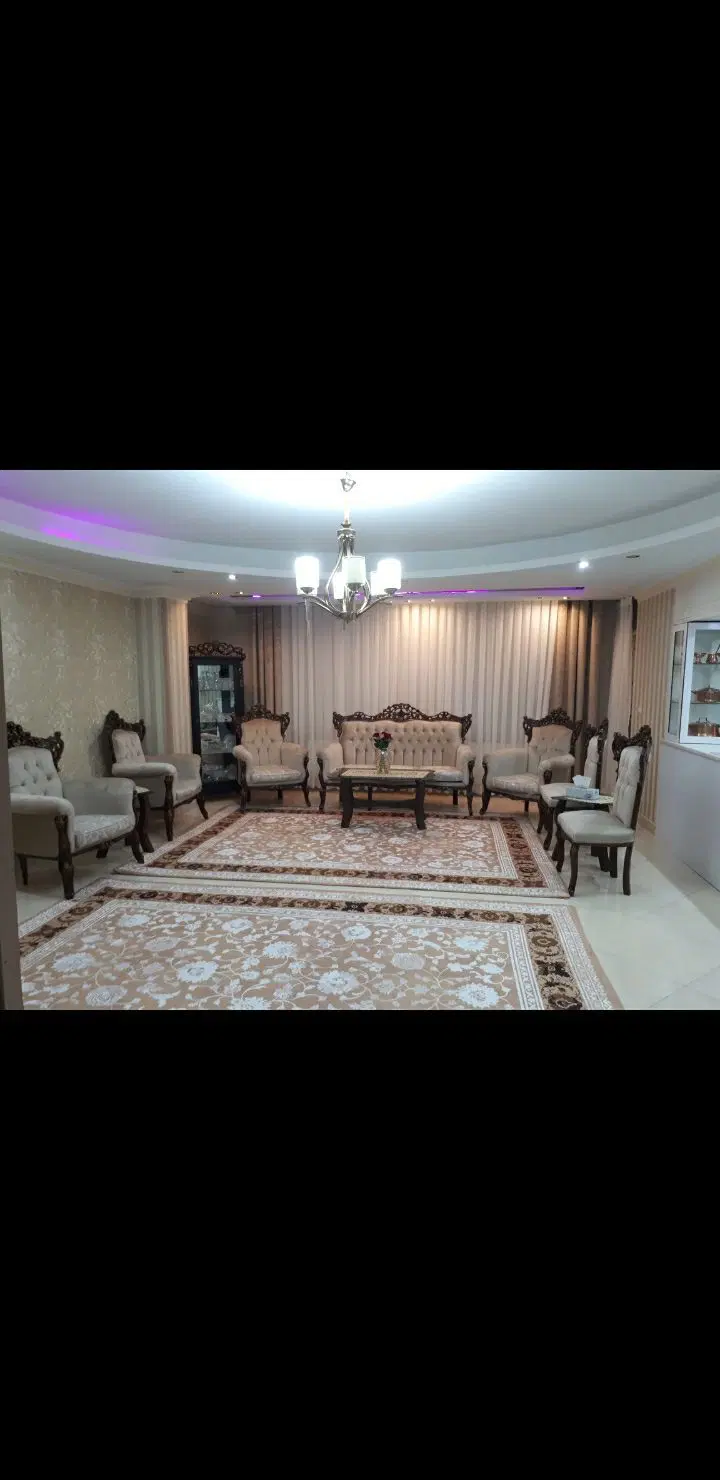 واحد ۱۰۰متری فول امکانات فلکه ۵ تاپ لوکیشن