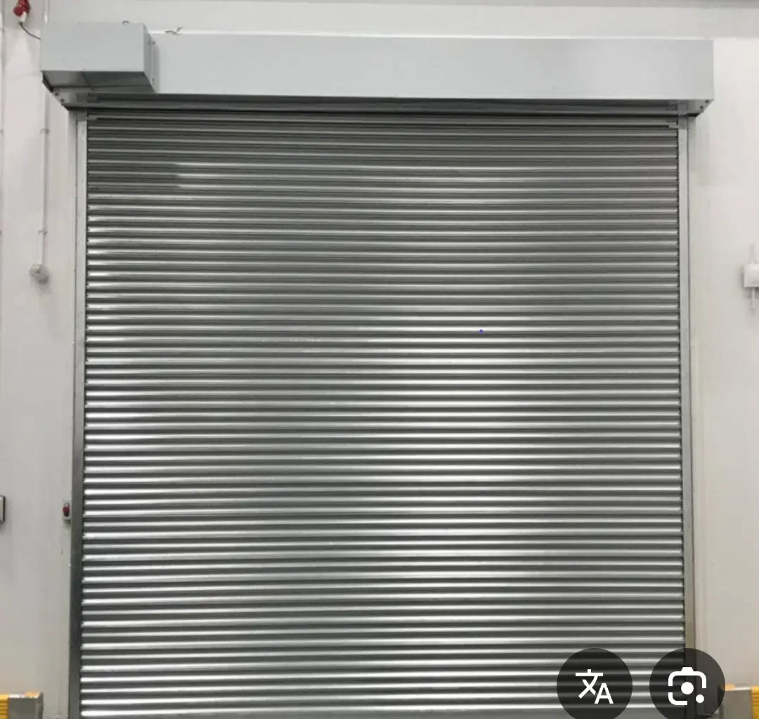 یک باب مغازه بر خیابان