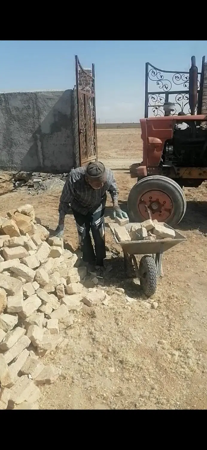 زمین باغی میقان