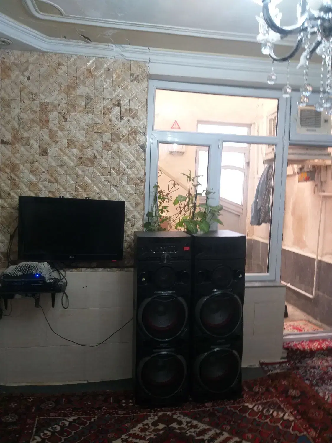 یاغچیان حیاط۲طبقه کوی شمس