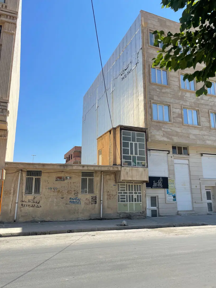 زمین تجاری مسکونی دو کله شمالی جنوبی بر مبارزان