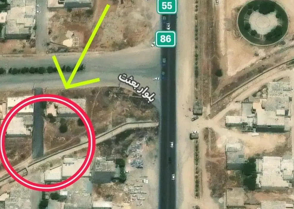 زمین ۱۰۰ متری