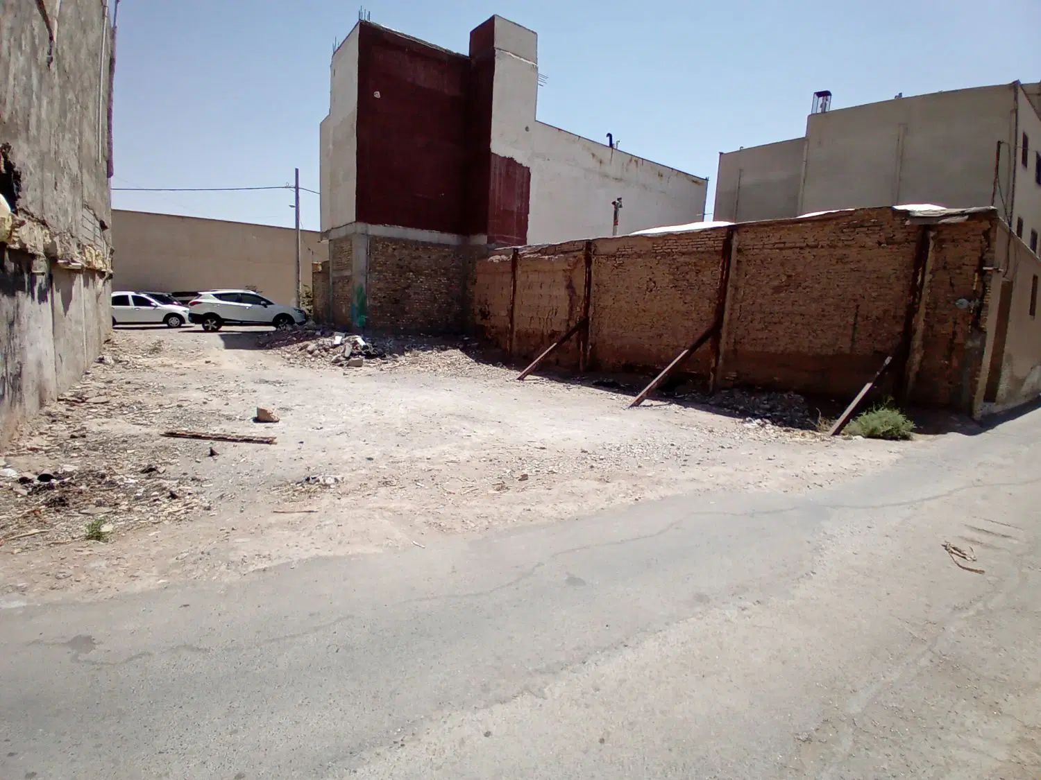 زمین خیابان مطهری ۴۷