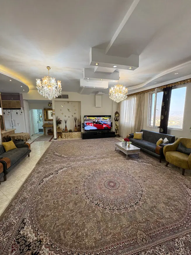 ۱۴۶متر ۳خواب ویودار کد۲۸۶(حمیدورمقانی وکیل ملکی)